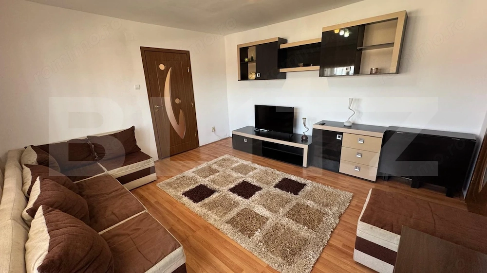 Apartament de inchiriat, cu trei camere, Calea Moldovei 