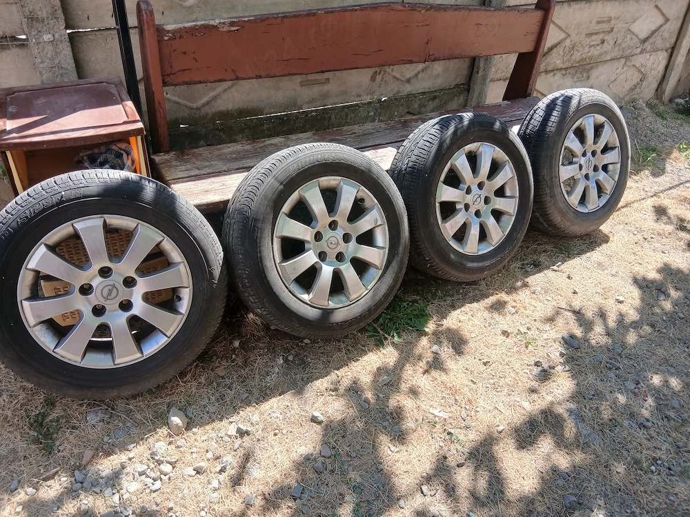 Cauciucuri de vară + genți de aluminiu Opel