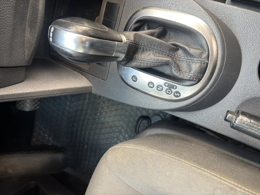 Vând VW Caddy 1.6 TDI   An 2012   Automată (Problemă Cutie   Pentru Reparație)