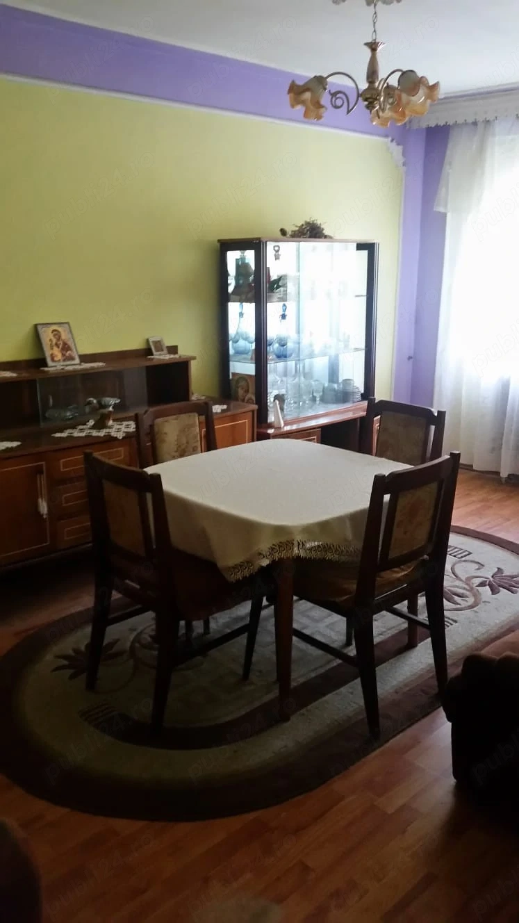 Apartament 2 cam D, Pacurari