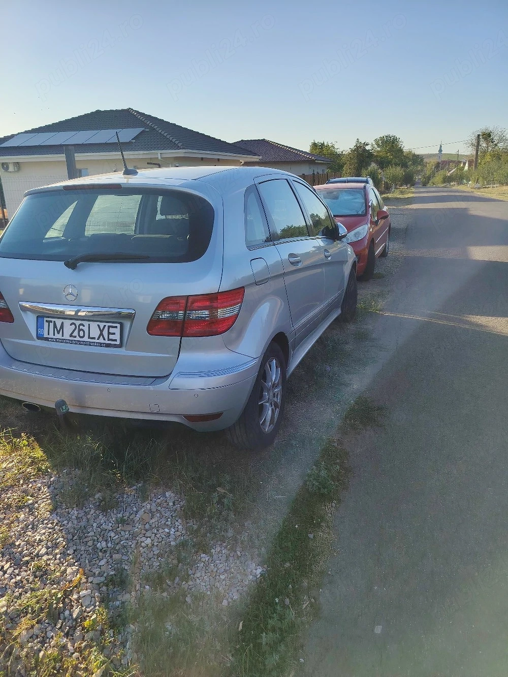 Mercedes Benz B 200