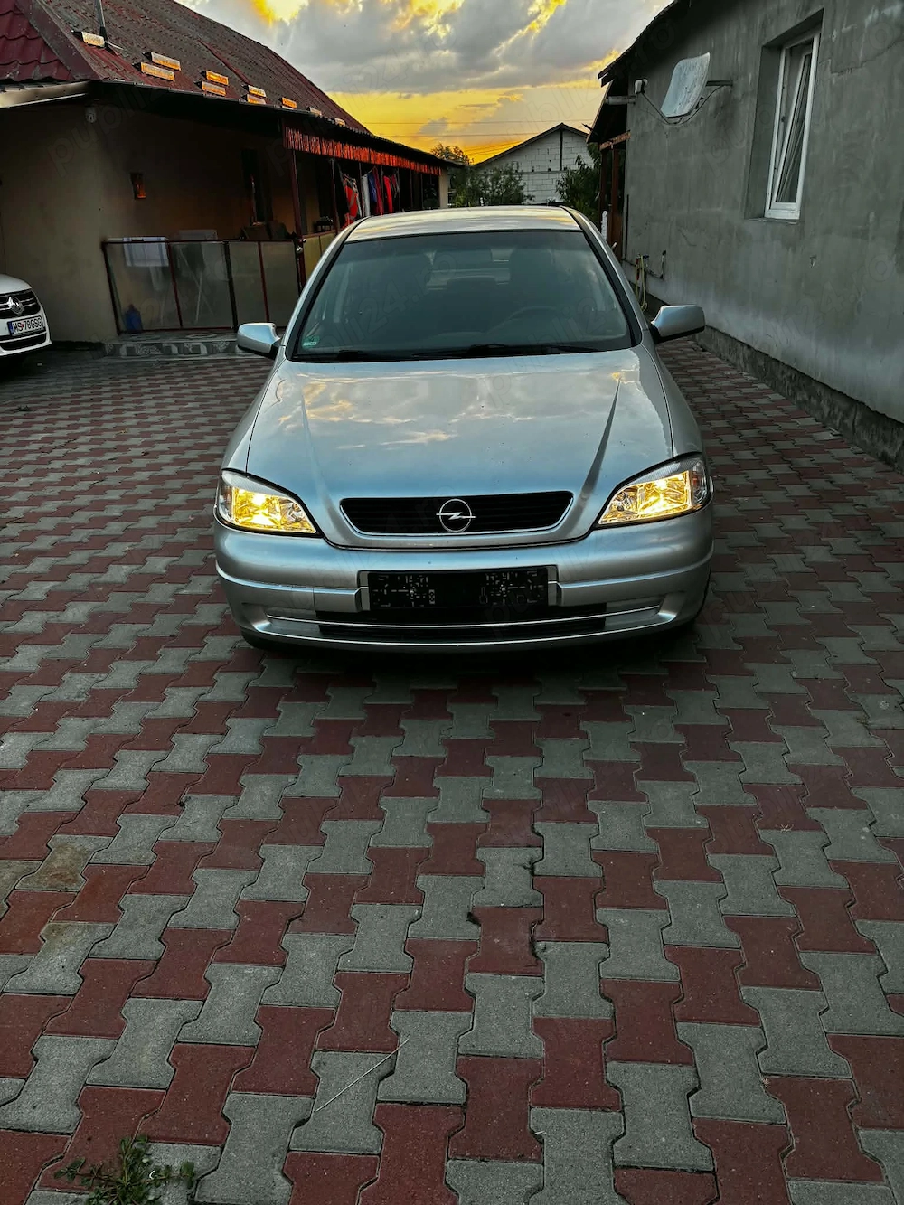 Vand opel astra motor 1.6 benzina 