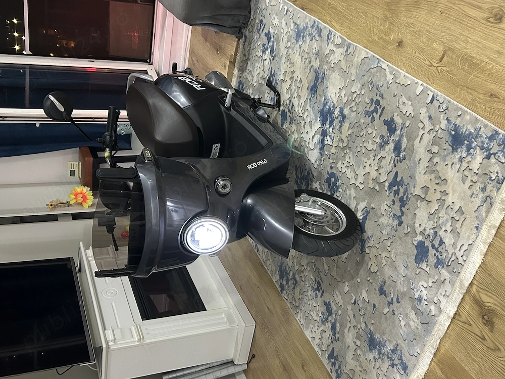  Vând scuter electric tdb fără permis 