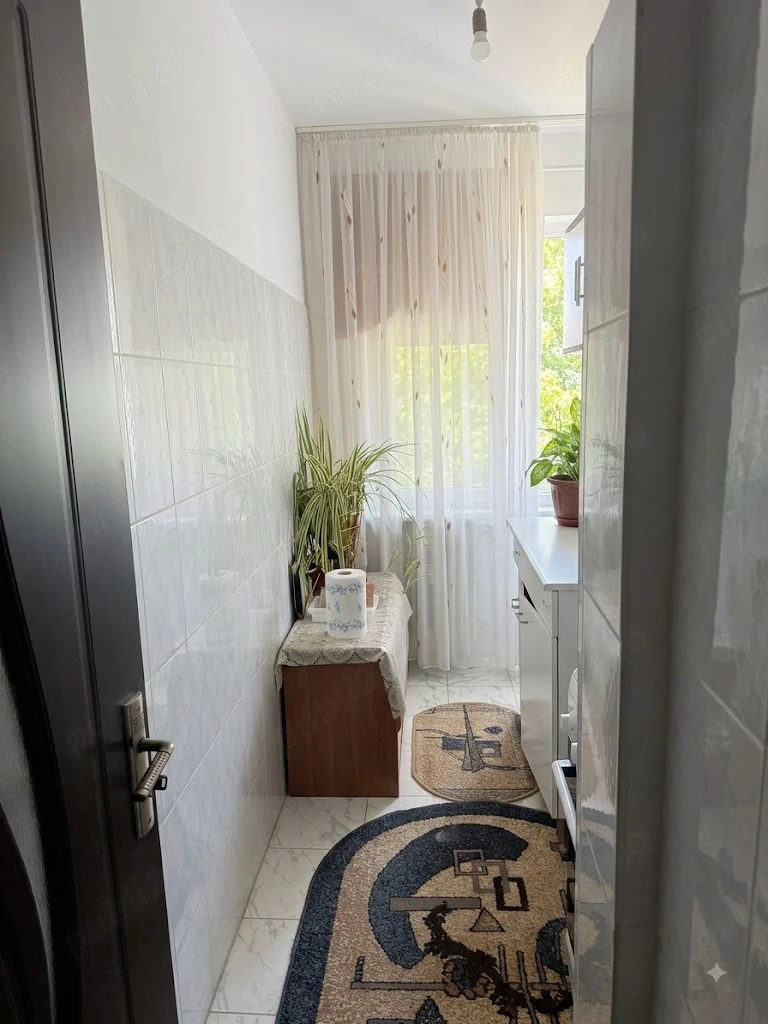 Apartament 2 camere, lângă școală și piață