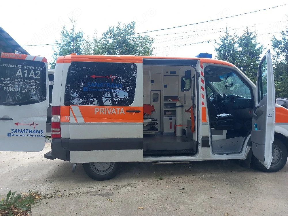 Vând ambulanță 