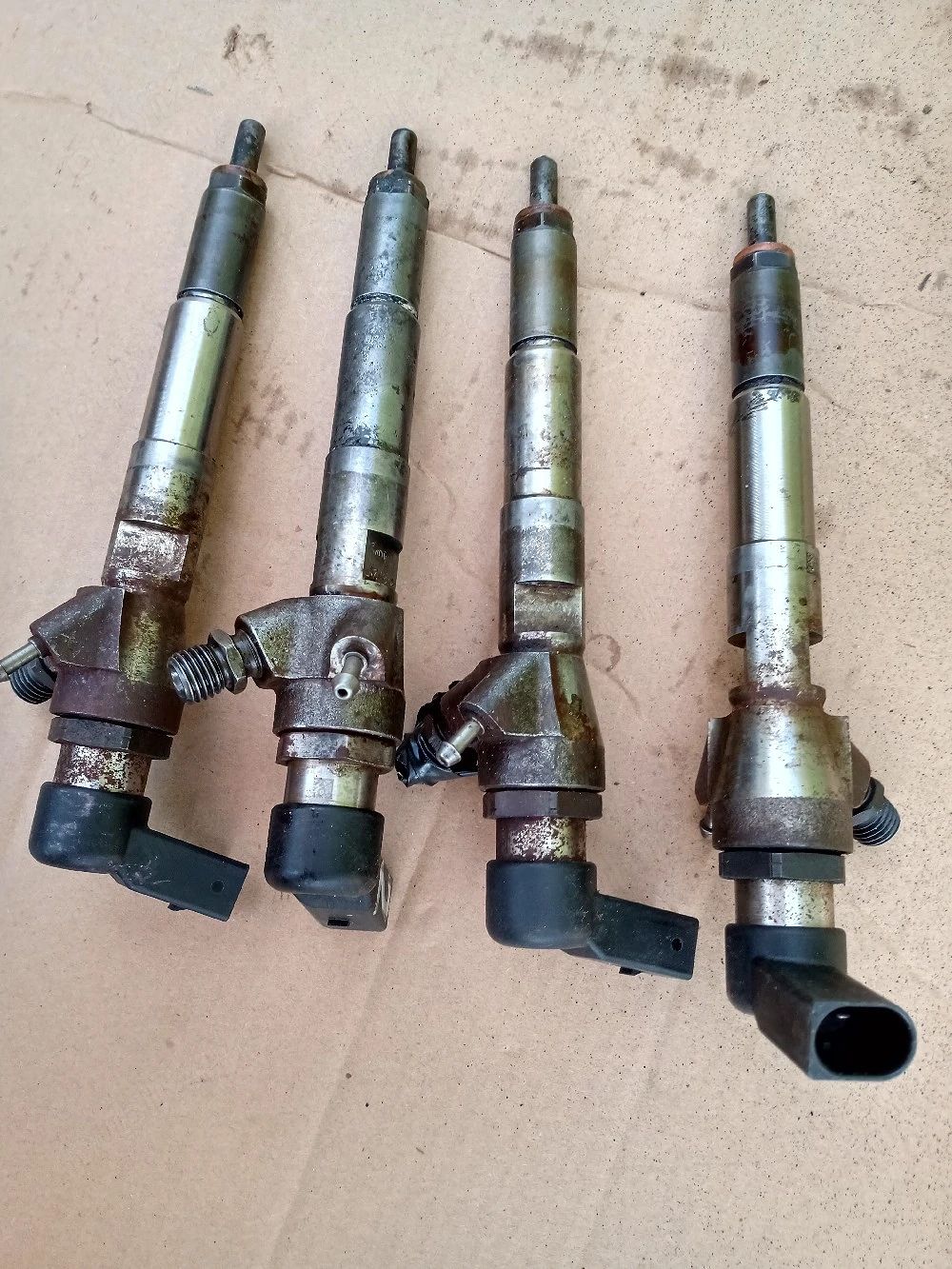 vand capota fata geamuri usi stanga oglinda far zar telescop senzor capace injectoare dacia duster