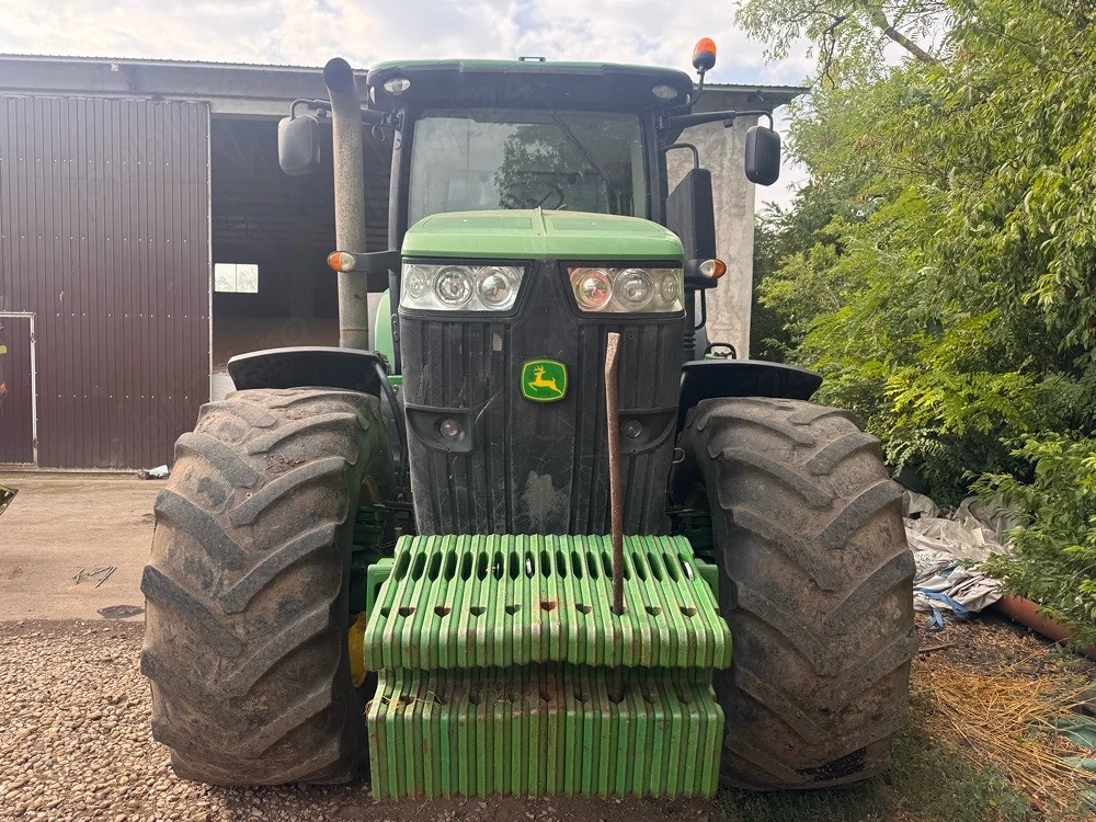 Tractor John Deere 7200R (200 CP) + plug Pottinger Servo 45 M (5 trupițe)