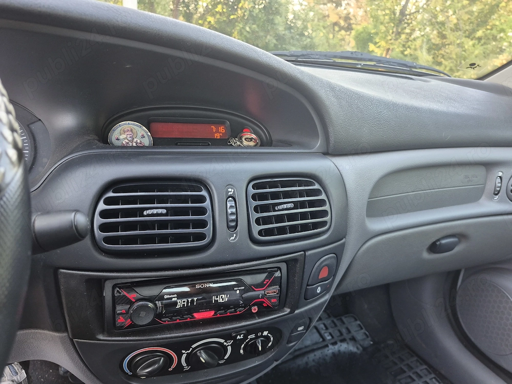 Renault Megane an de fabricatie 2000 