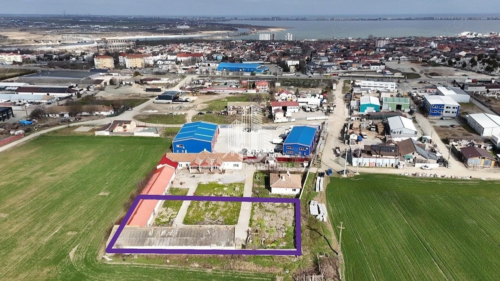 Ovidiu | Teren 1.736 mp | Deschidere 30,21 ml | Construcții existente