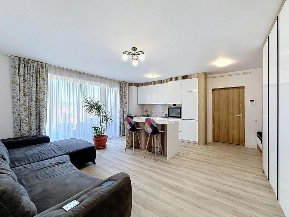 2 camere, bloc nou, 65 mp, balcon, aproape de Centru