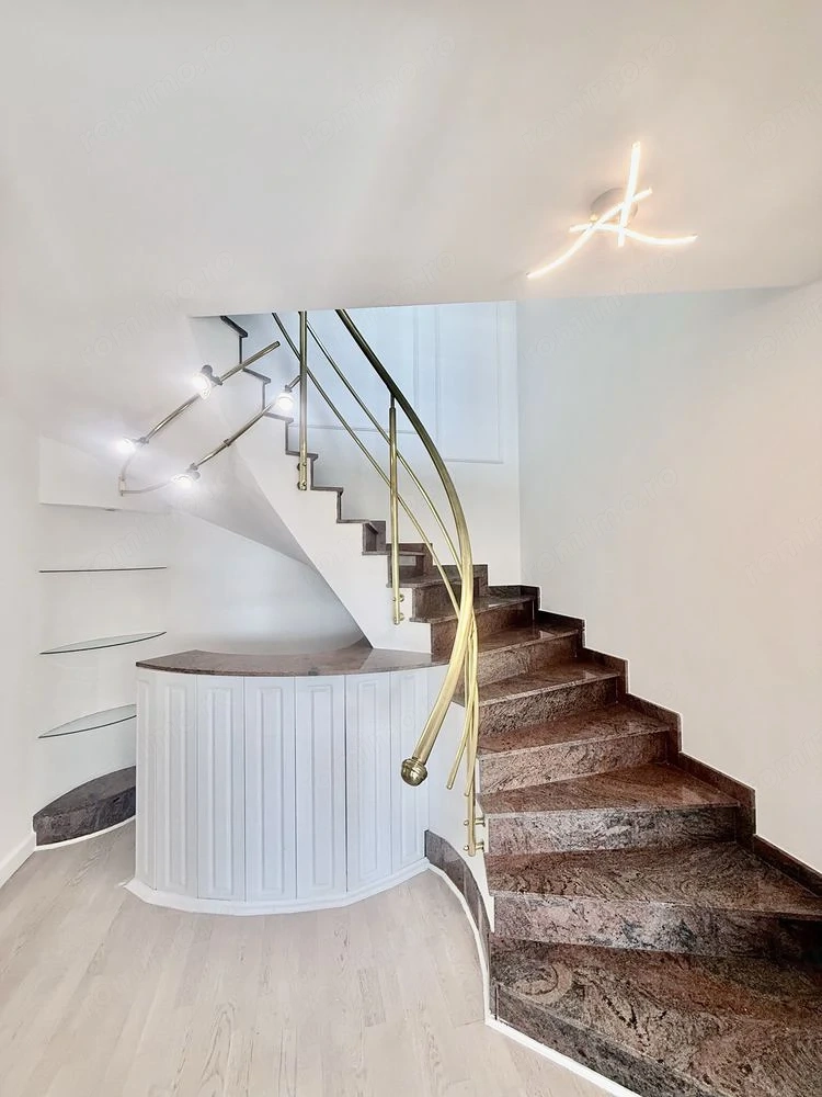 Închiriere Duplex lux 4 camere Unirii, 127mp, terasǎ, vedere Casa Poporului