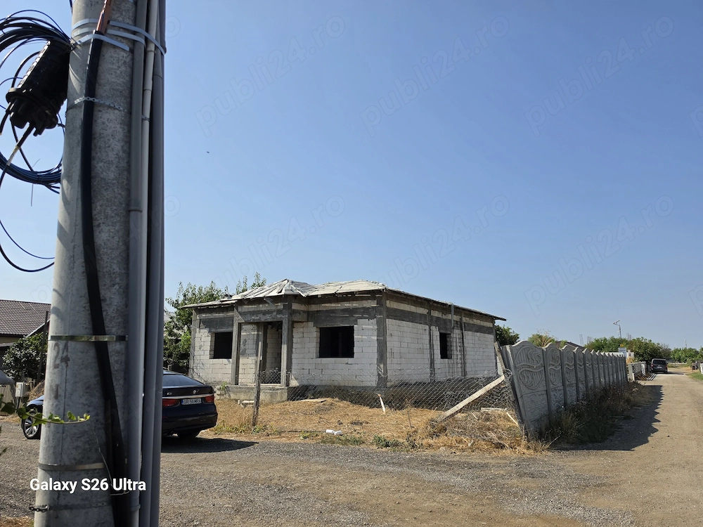 Vand teren+casa in constructie
