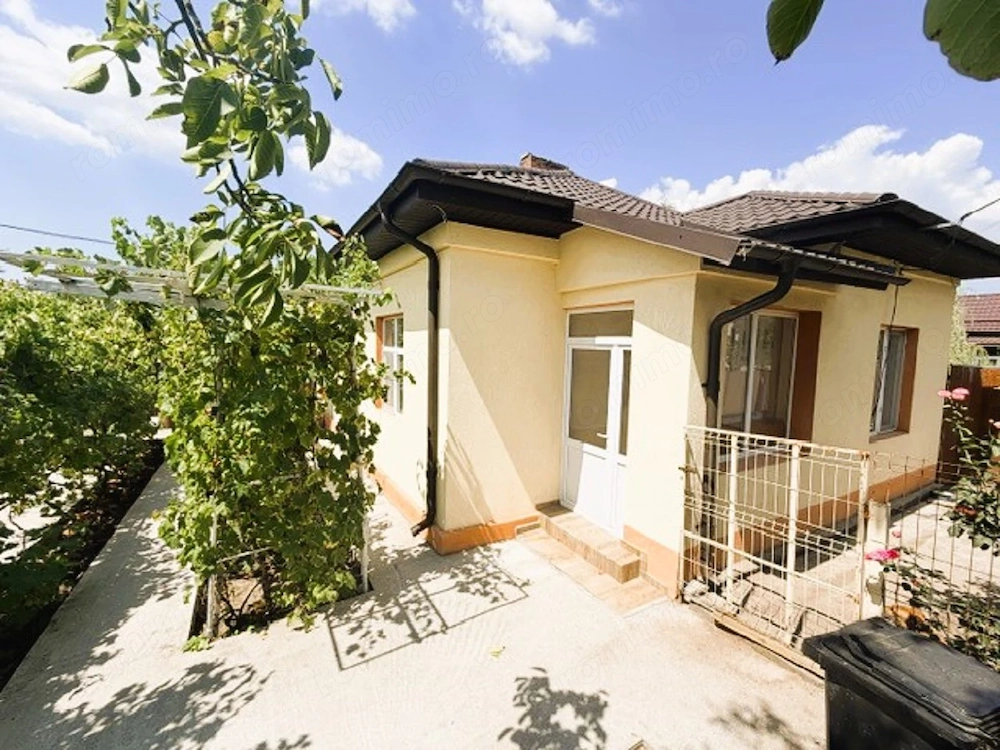 Casă renovată | teren generos 2252 mp si acces din 2 străzi