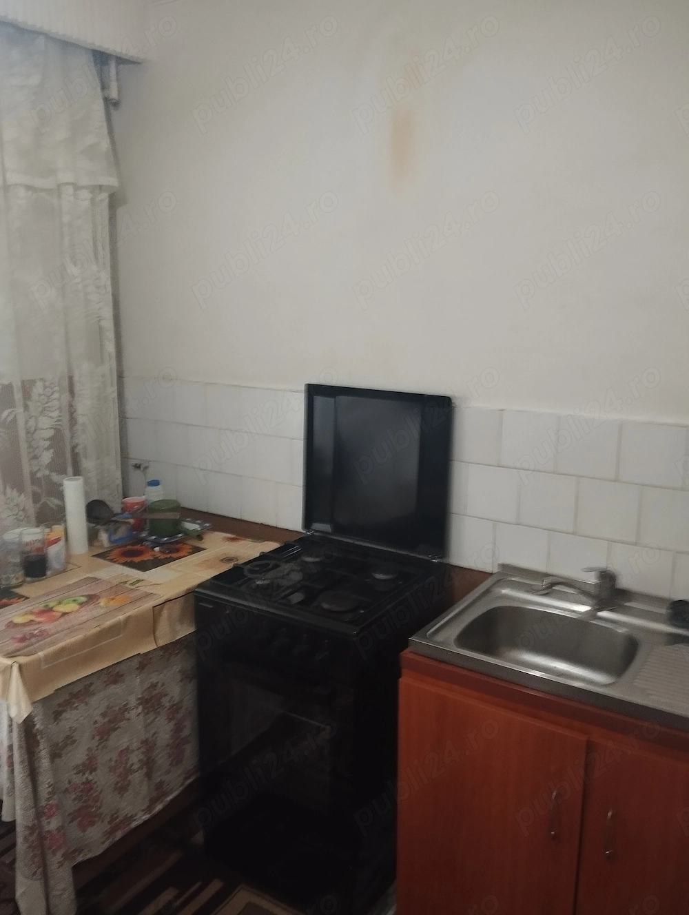 Vind apartament 2 camere decomandat Pitesti