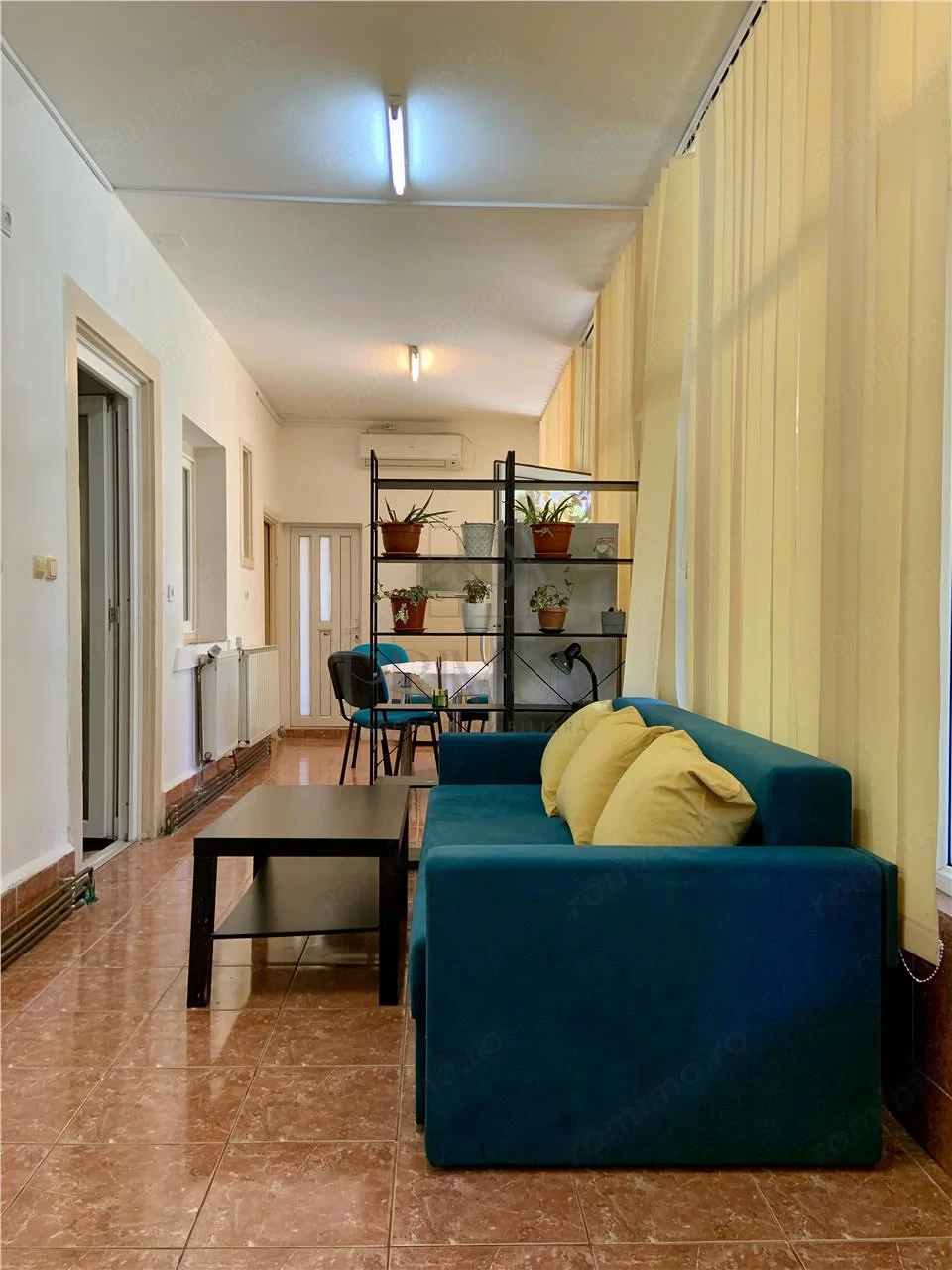 Apartament 3 camere | Complex Studentesc | Vila la curte | Terasa spatioasa | 70 mp