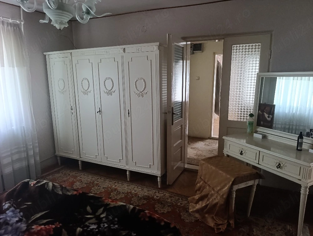 Casa situată in loc. Roznov 