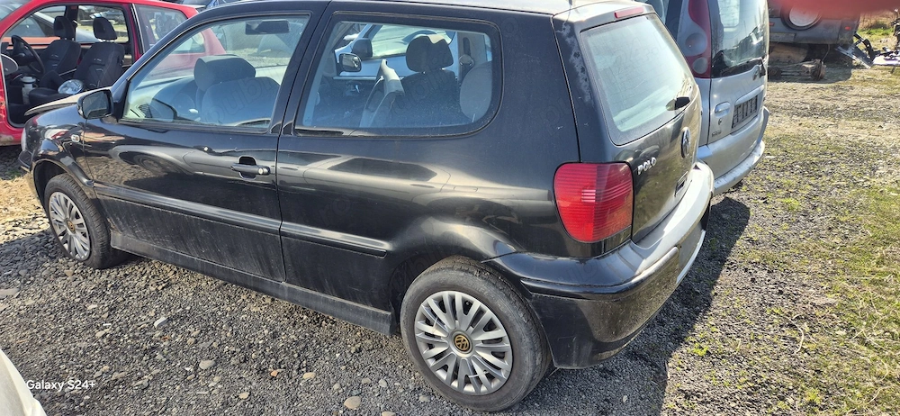 Dezmembrez Vw polo 2001 benzină 1.4