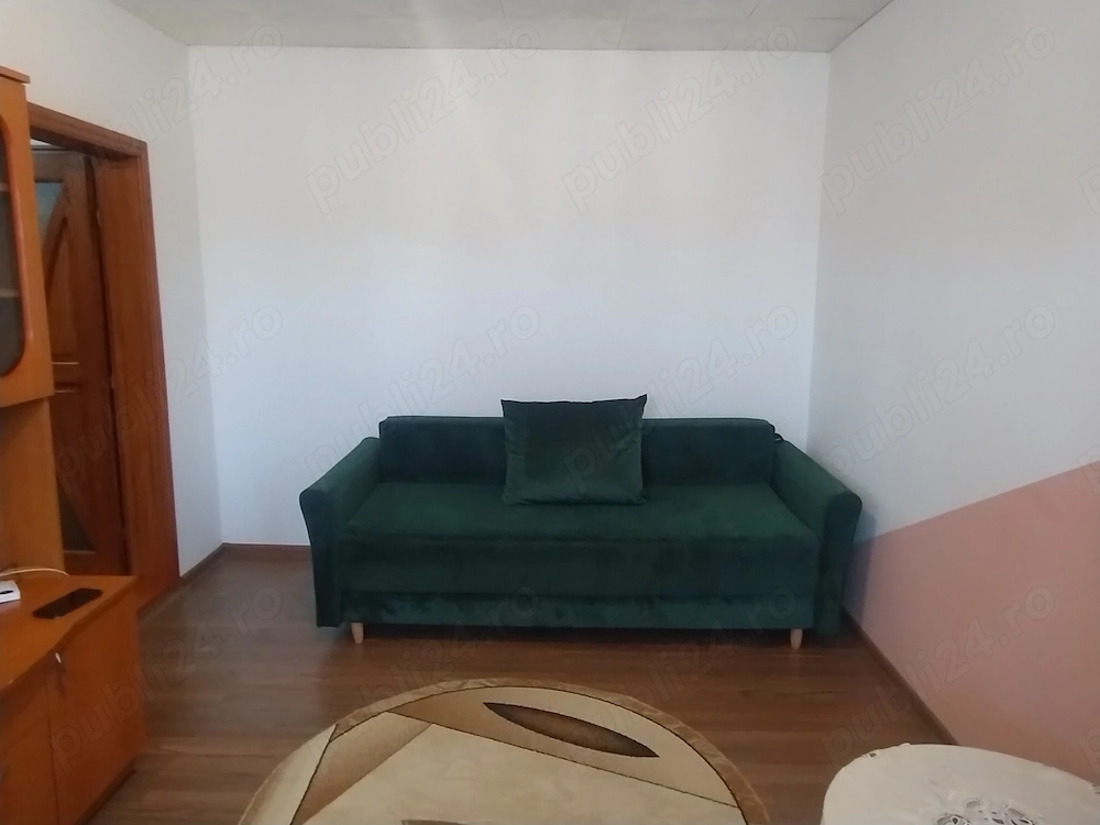  Închiriez Garsonieră în Caransebeș 