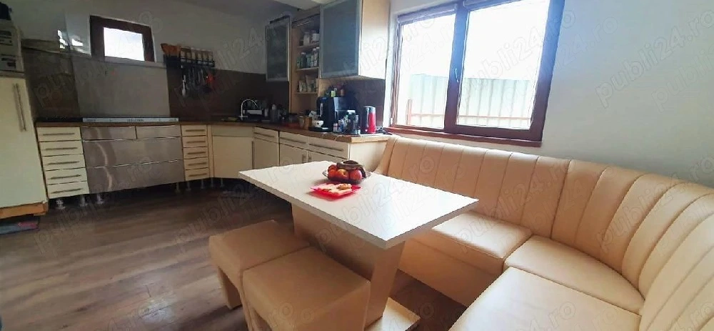 casa de vanzare floresti
