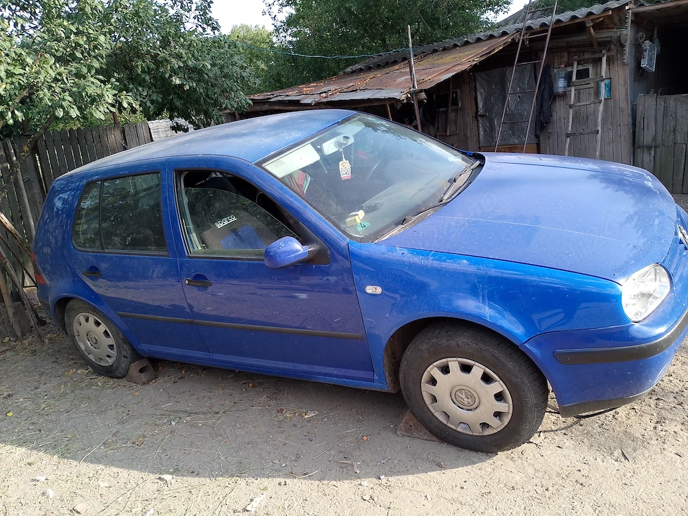 Dezmembrez golf 4 motor1.4 16v