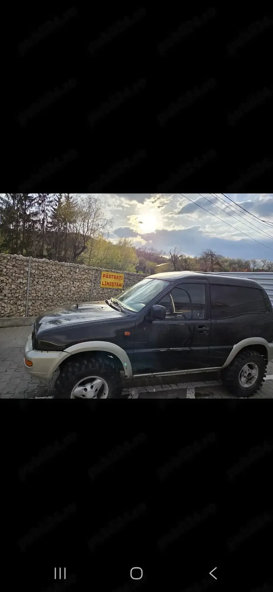 Vând Nissan Terrano 2.7 td autoutilitara înmatriculată.