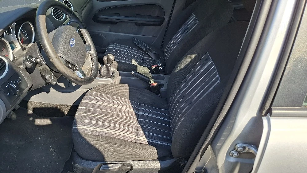 interior ford  focus facelift 