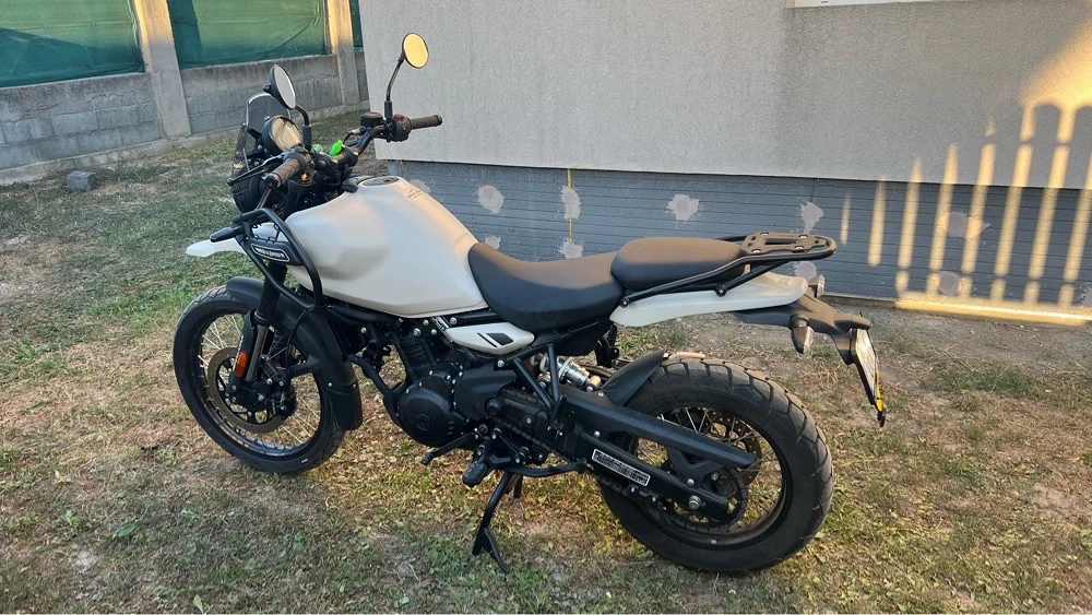 # Royal Enfield Himalayan 450. -1100 km   Stare foarte bună