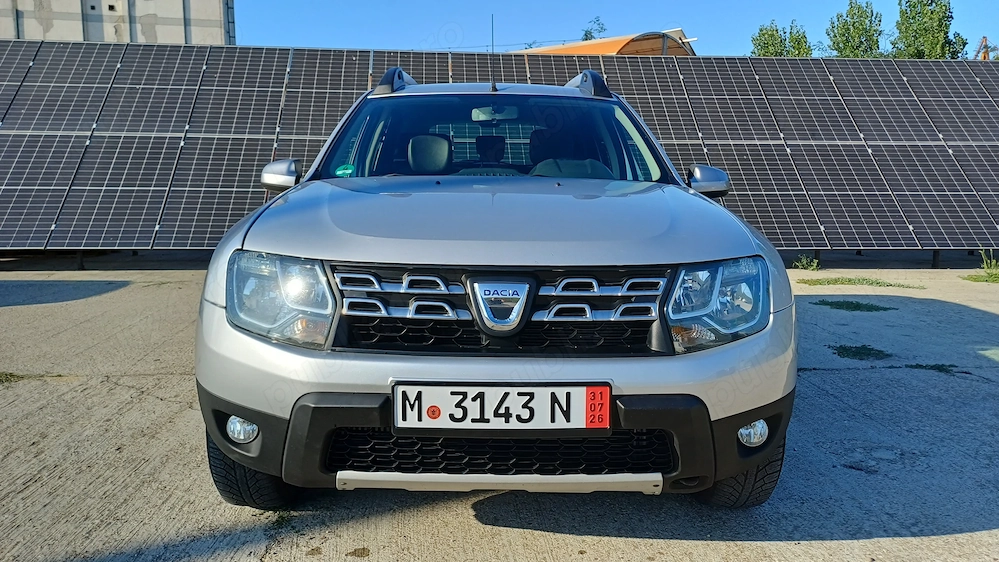 Dacia duster 1.5 dci 6 trepte euro 5 Facelift Prestige ,aer,piele,navi,210.000 km Import Germania 