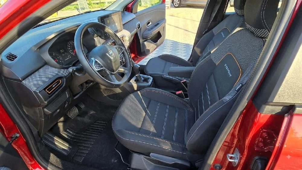 Vând Dacia Sandero Stepway