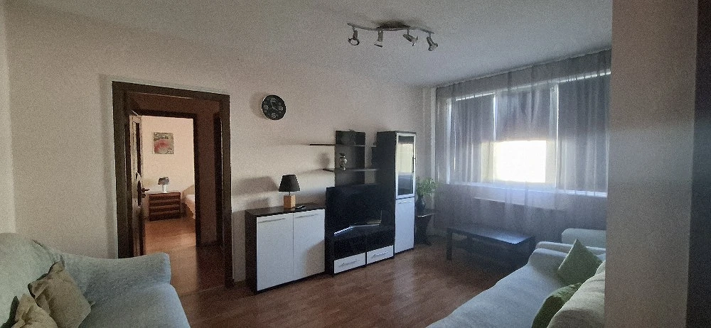 Se oferă spre inchiriere 
