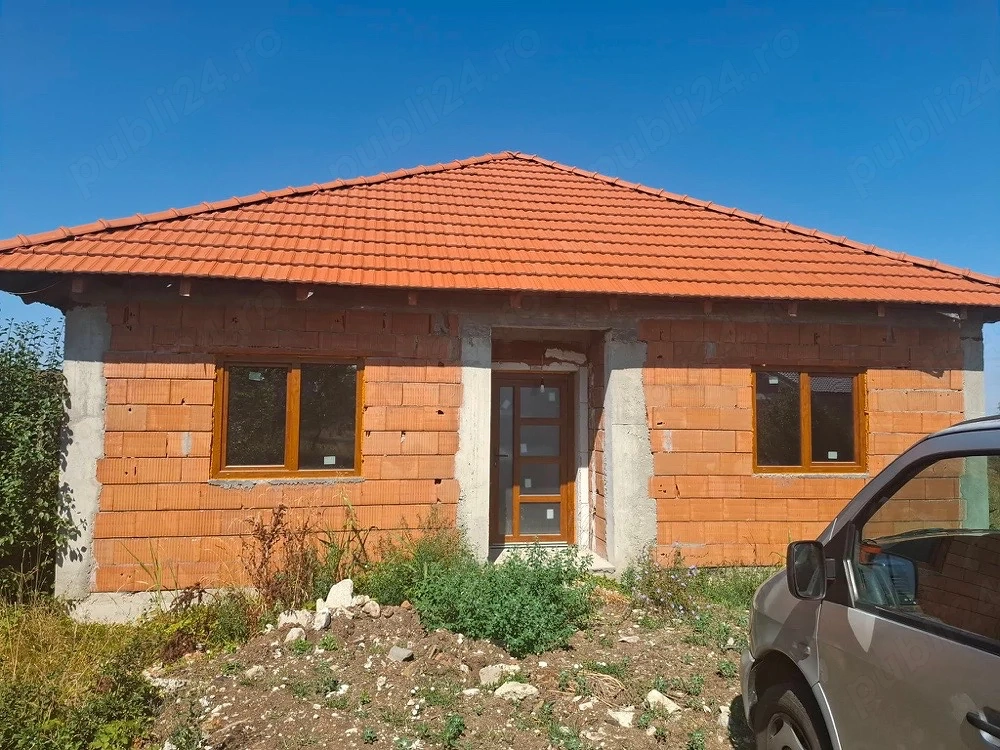 Casa De Vanzare In Zona Fantanele Jud Arad