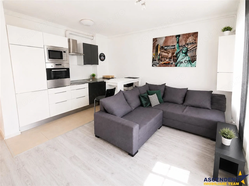 Apartament tip Studio mobilat si utilat modern, loc de parcare, boxa depozitare, zona Coresi, bloc n