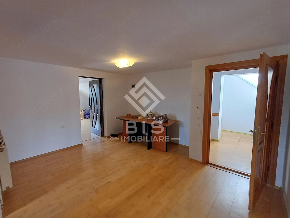 Apartament 3 camere, etaj 3 zona NORD