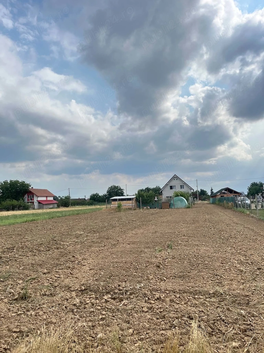 Teren intravilan de vanzare-Cauaceu,Biharia-1102mp