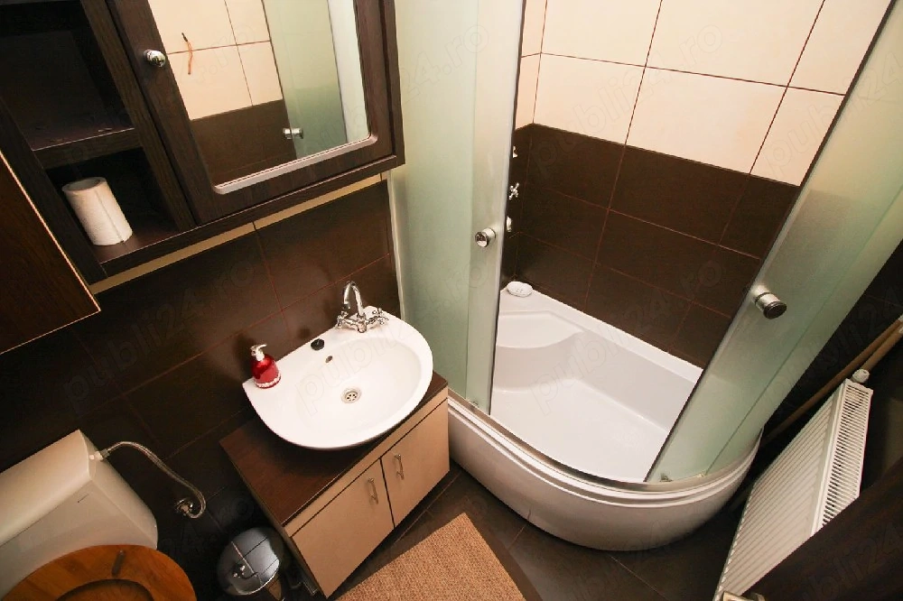 Inchiriez apartament 