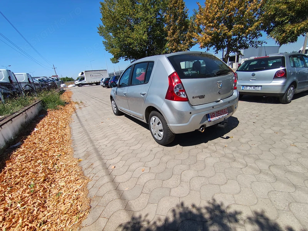 DACIA Sandero