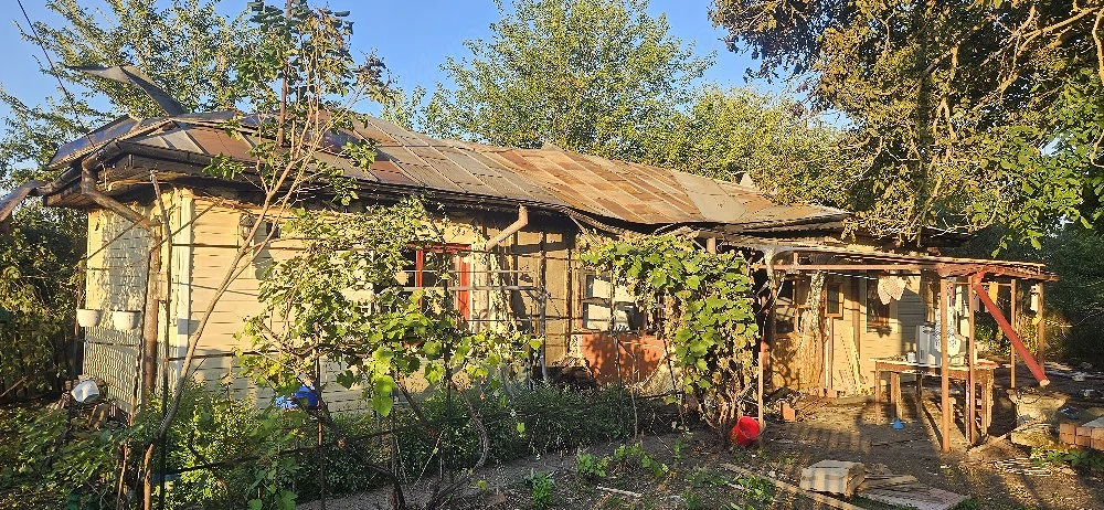 Casă + teren 700 