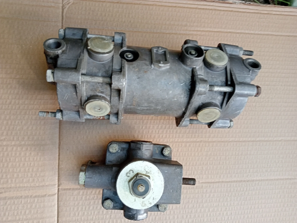 Piese camion ROMAN, RABA, SAVIEM, MAN, supape,2 motoare, 2 cutii viteze AK6, arcuri,, etc.