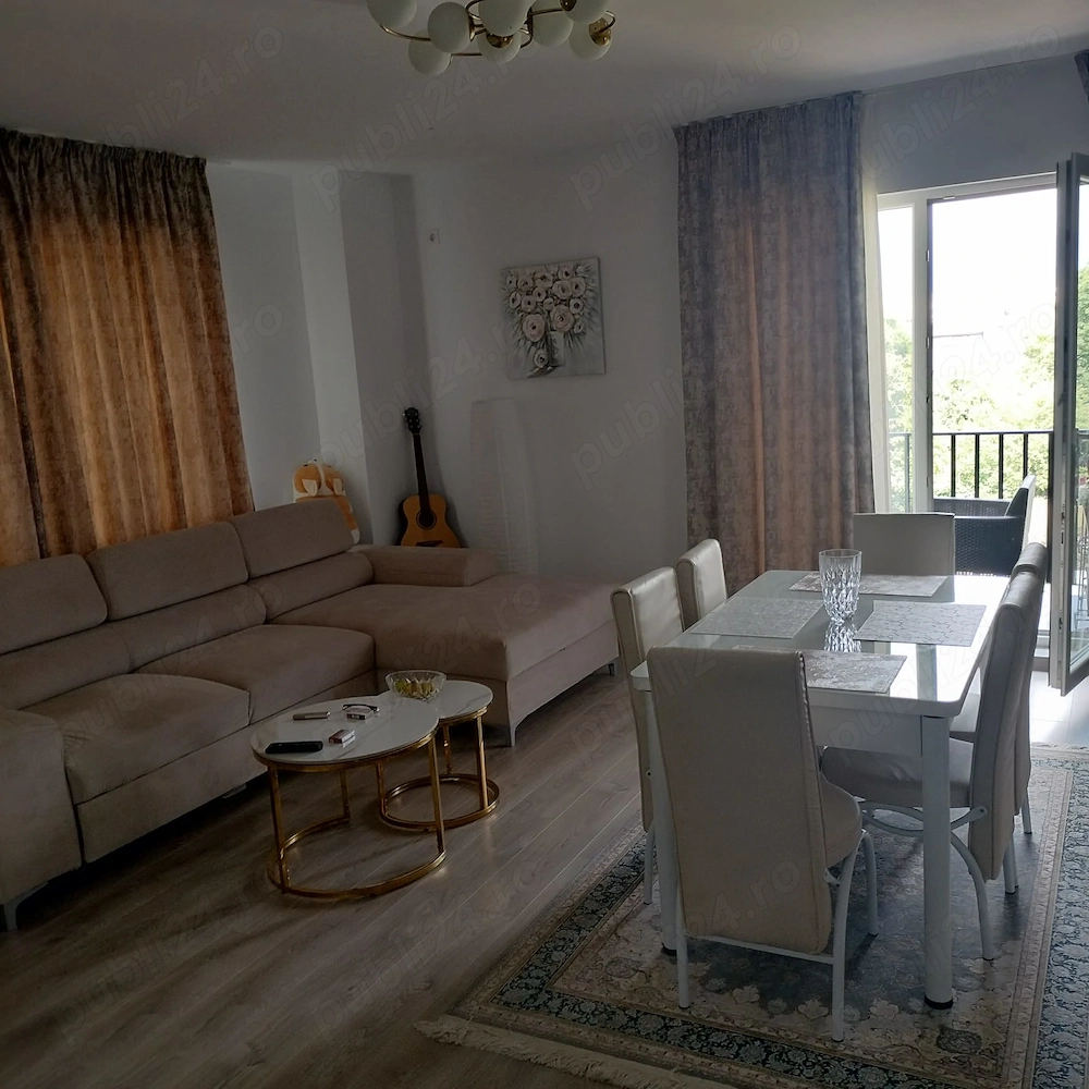 Vând apartament 3 camere