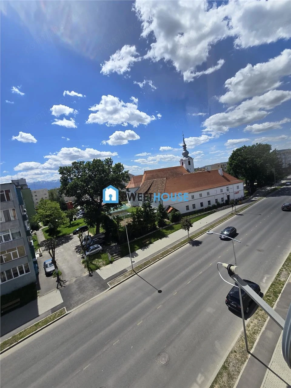 Apartament decomandat cu 3 camere, 2 bai si 3 balcoane  Str. Tabacari, Fagaras