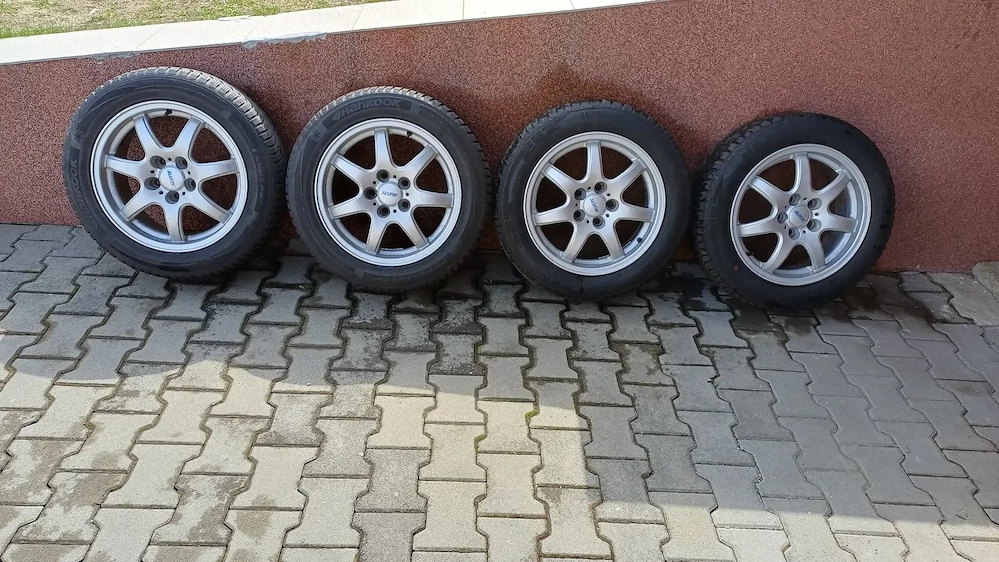 Jante aliaj cu anvelope 205/55/16