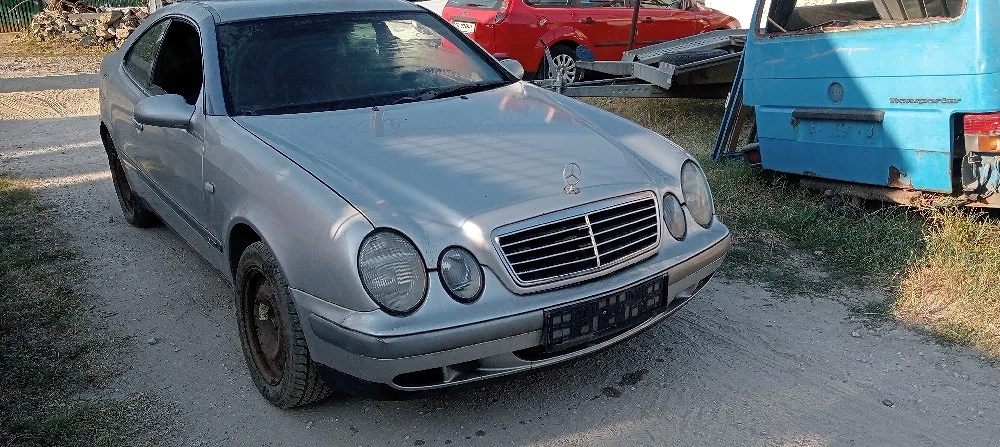 Mercedes clk (dezmembrez)
