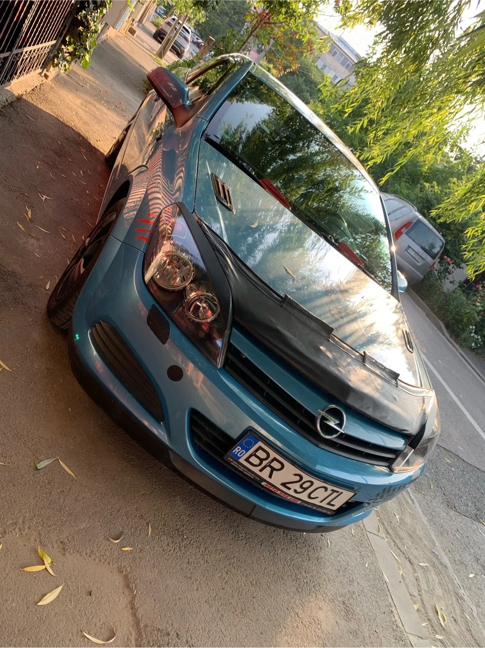 Opel astra H GTC