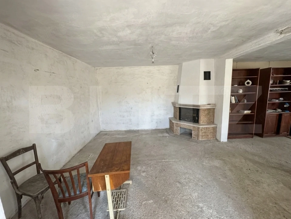 Casă de vânzare, 160 mp, teren 250 mp, zona Sântuhalm 