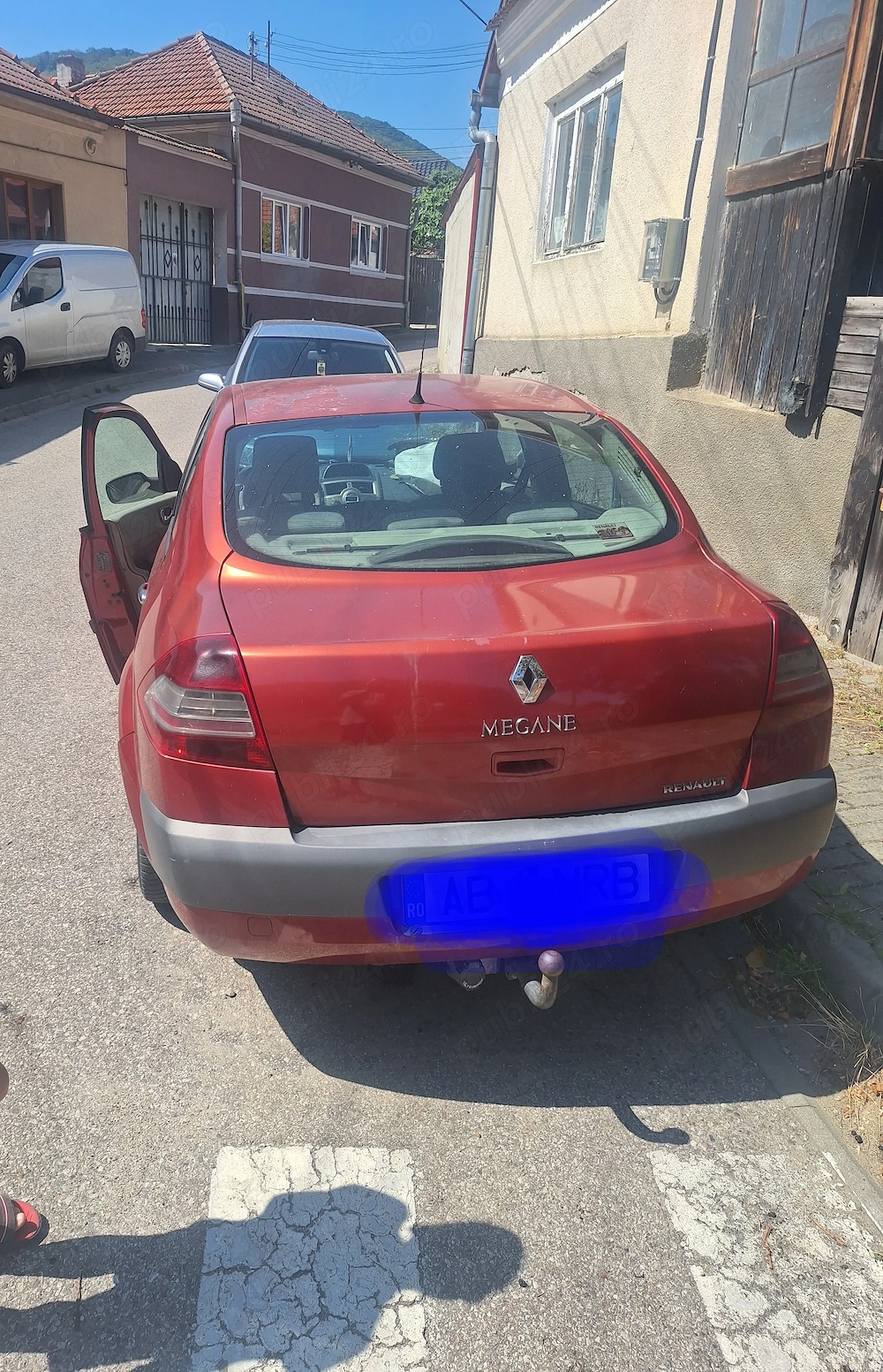 Dezmembrez Renault Megane
