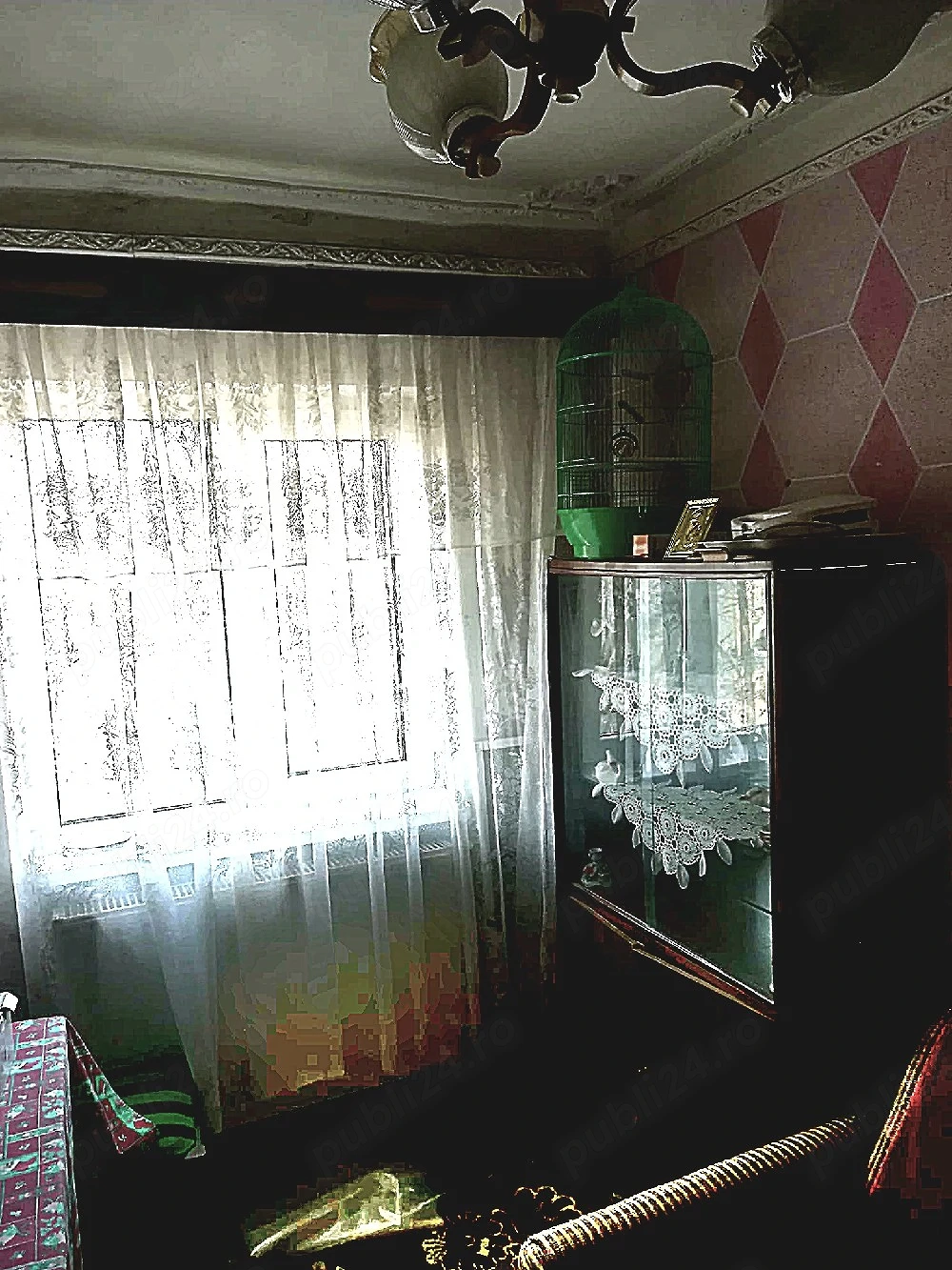 Vand apartament 3 camere decomandat