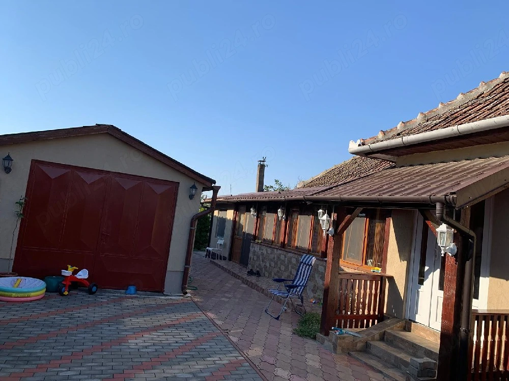 Proprietar vand casa