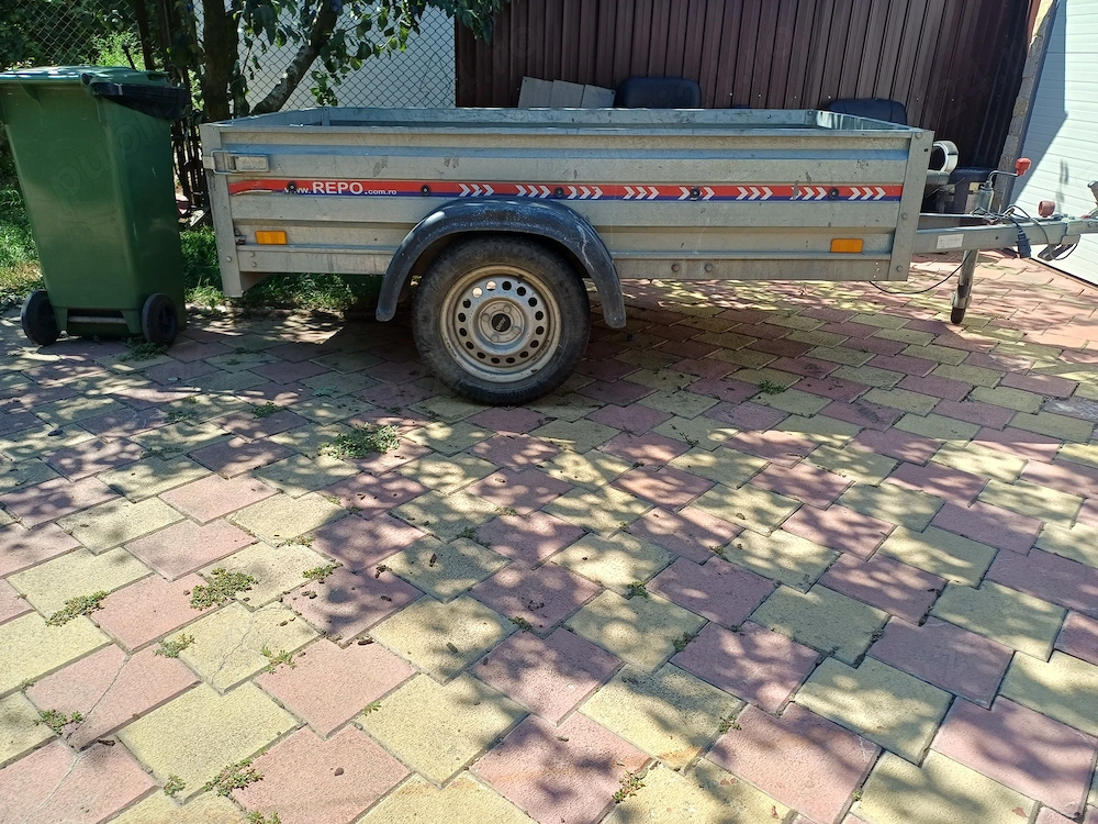 Vând remorcuta 750kg