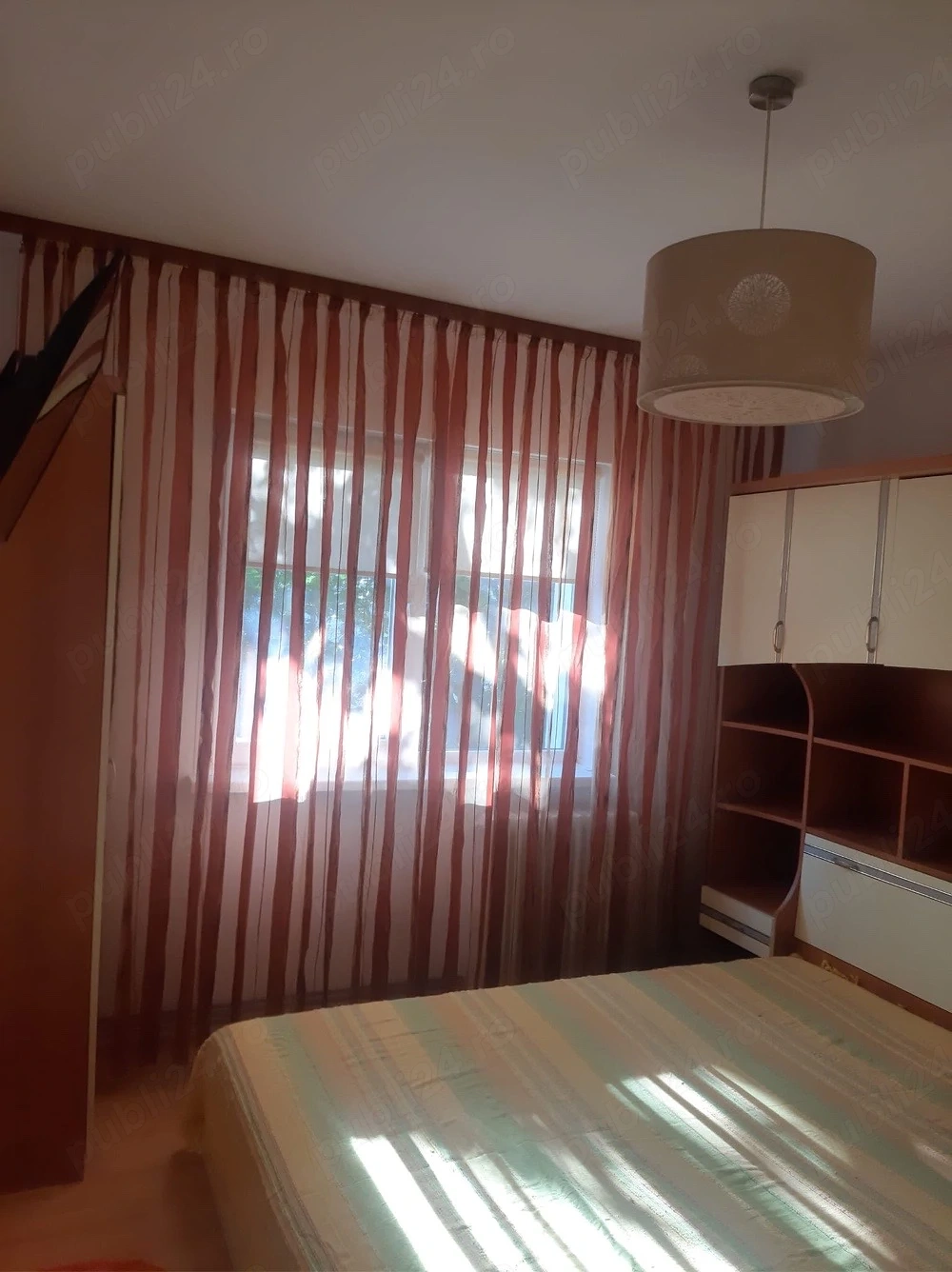 Inchiriez apartament cu 2 camere
