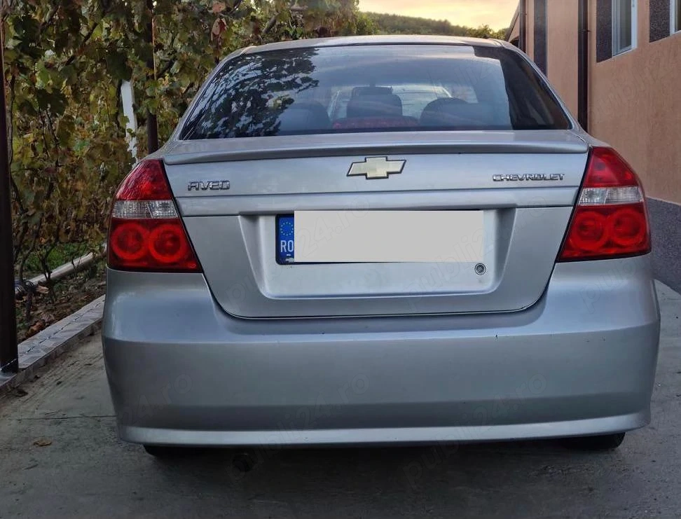 Vând Chevrolet Aveo (Berlină), an fabricație 2008, motor 1.2 Benzină, cutie manuală, culoare gri.